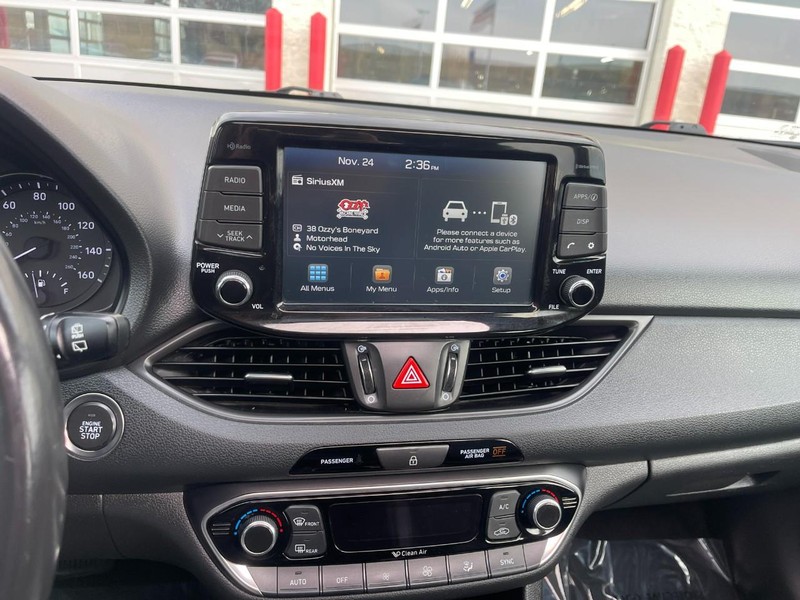 Hyundai Elantra GT Vehicle Image 22