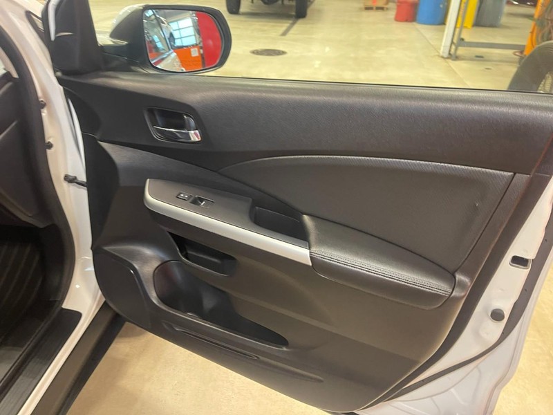 Honda CR-V Vehicle Image 12