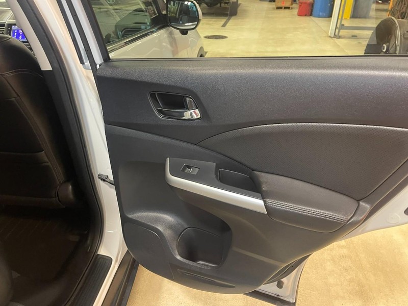 Honda CR-V Vehicle Image 15