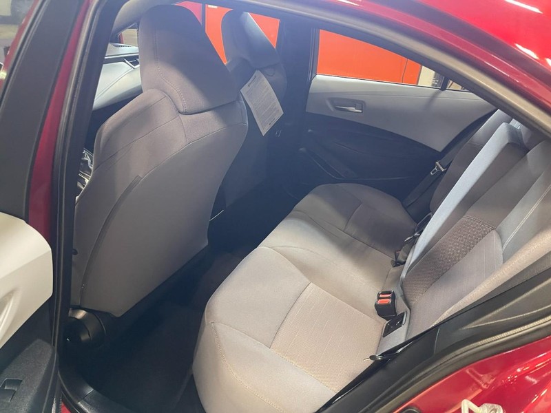 Toyota Corolla Vehicle Image 16