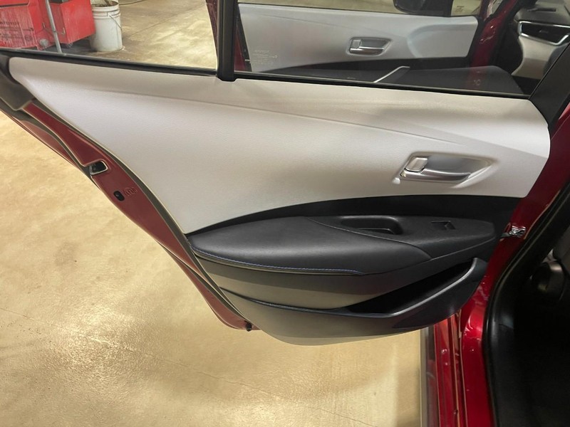 Toyota Corolla Vehicle Image 17