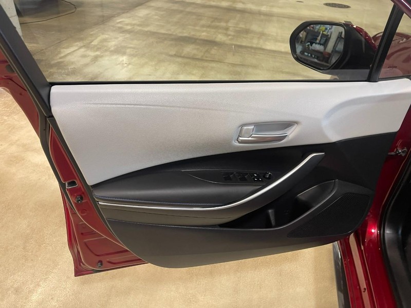 Toyota Corolla Vehicle Image 19