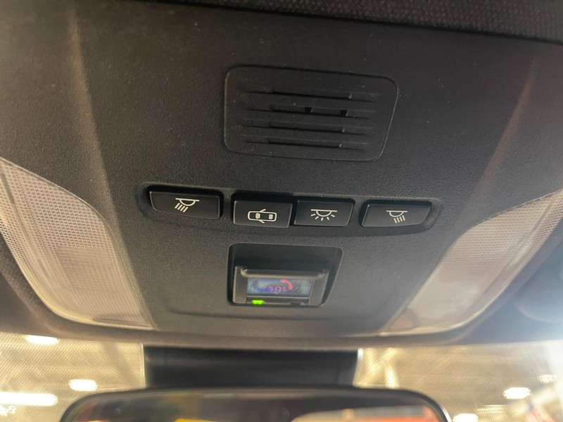 Toyota Corolla Vehicle Image 30