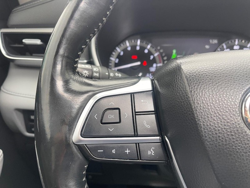 Toyota Highlander Vehicle Image 26