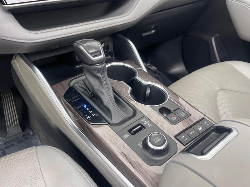 Toyota Highlander Vehicle Image 27