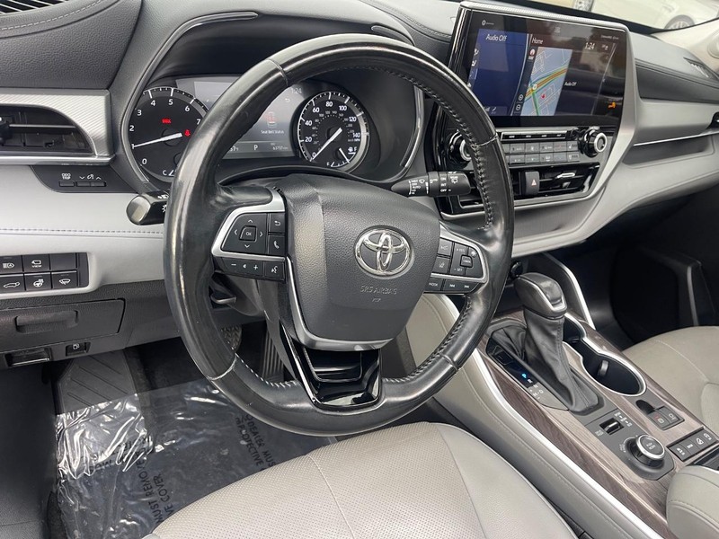 Toyota Highlander Vehicle Image 28