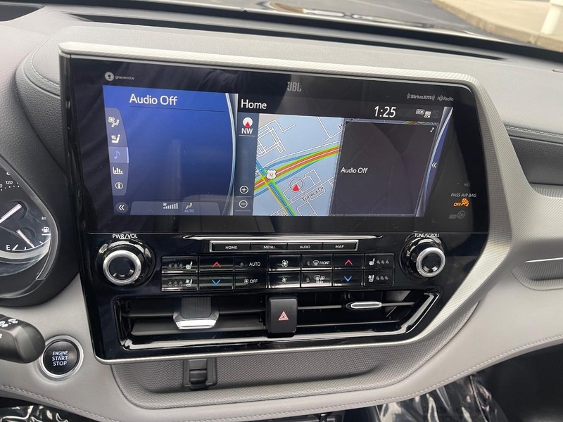 Toyota Highlander Vehicle Image 37