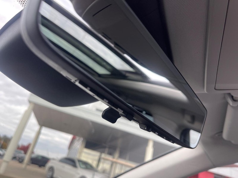 Toyota Highlander Vehicle Image 40