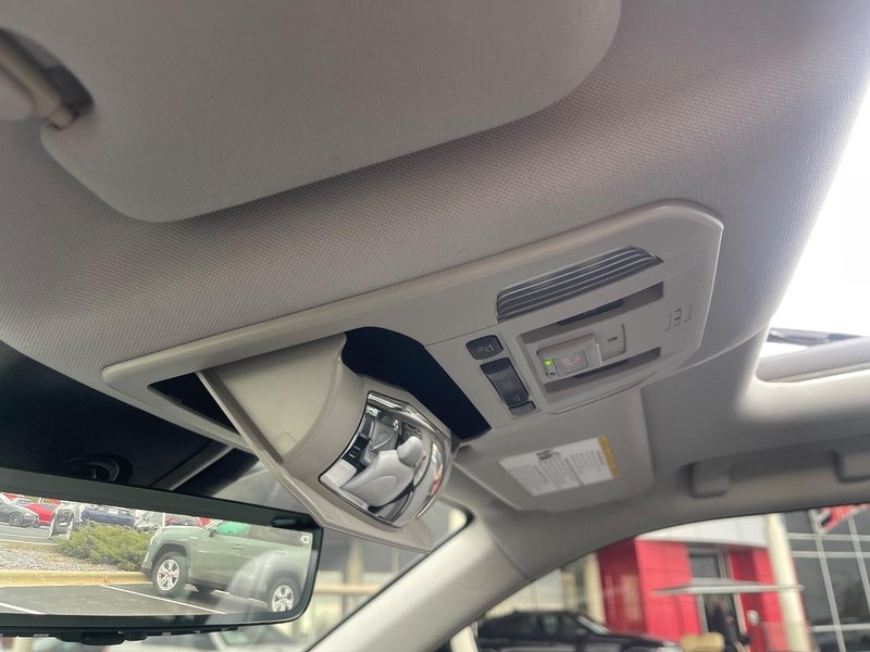 Toyota Highlander Vehicle Image 41