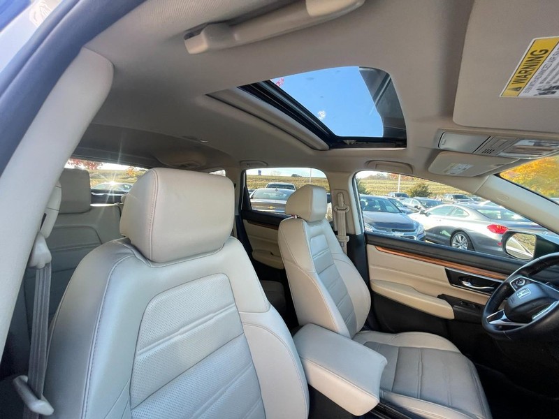 Honda CR-V Vehicle Image 11