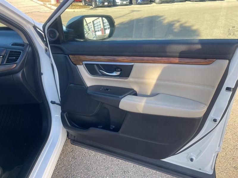 Honda CR-V Vehicle Image 12