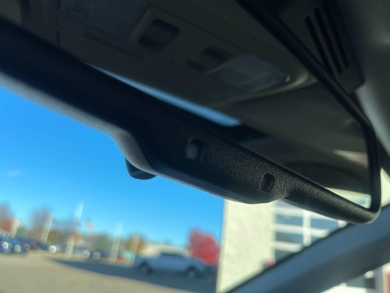 Honda CR-V Vehicle Image 35