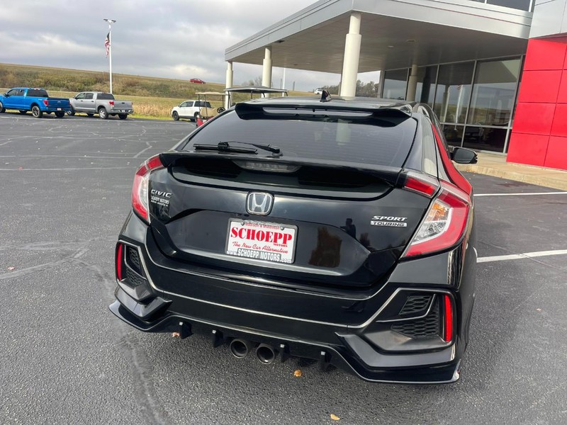 Honda Civic Hatchback Vehicle Image 04