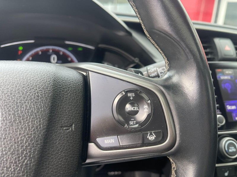 Honda Civic Hatchback Vehicle Image 19