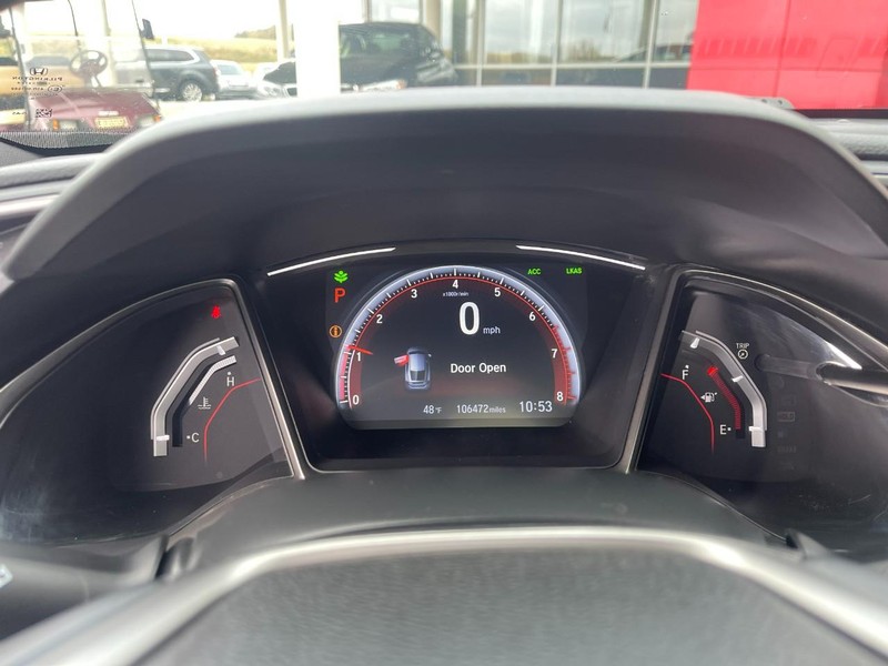 Honda Civic Hatchback Vehicle Image 22