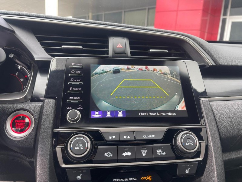 Honda Civic Hatchback Vehicle Image 26