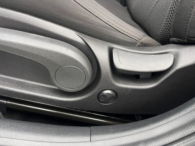 Kia Optima Vehicle Image 19