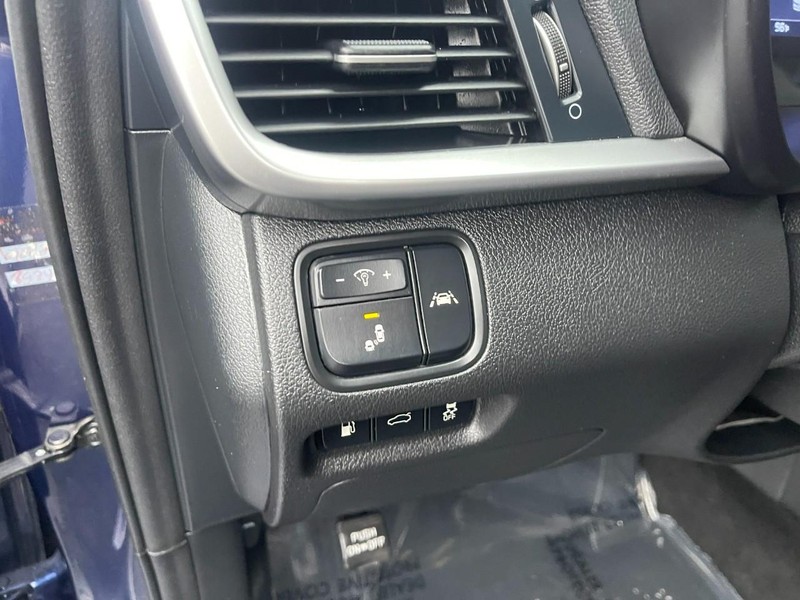 Kia Optima Vehicle Image 20