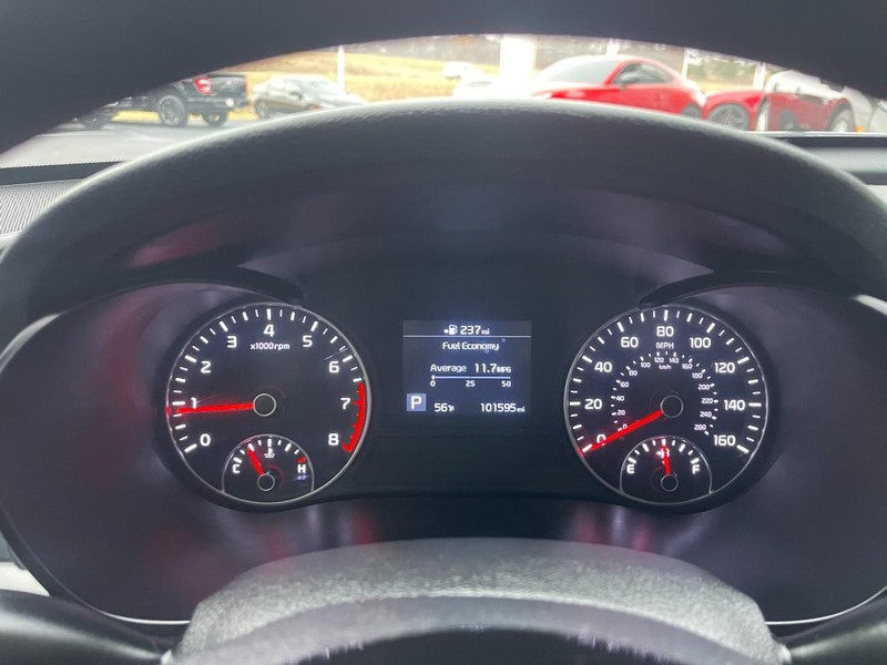 Kia Optima Vehicle Image 26