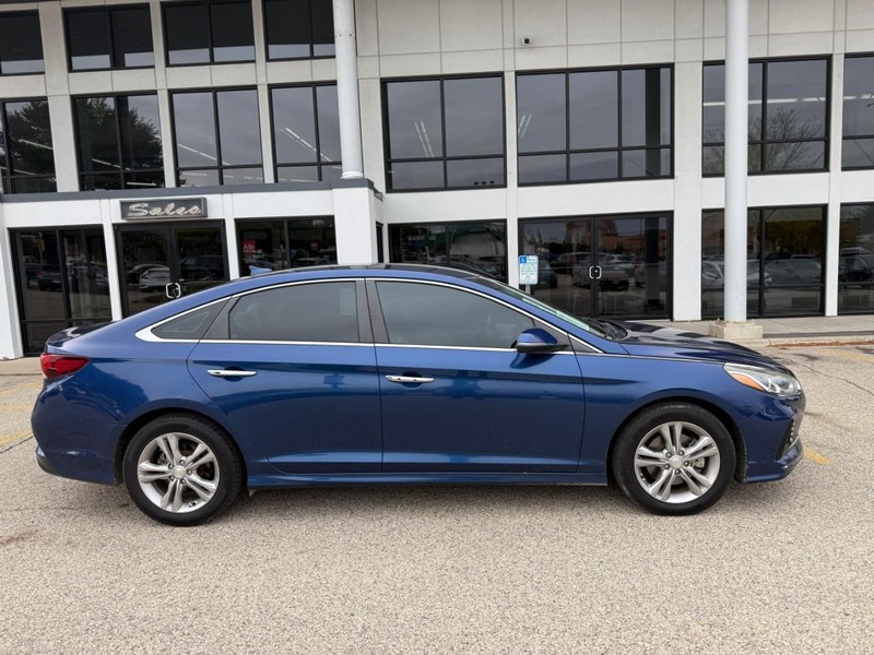 Hyundai Sonata Vehicle Image 04
