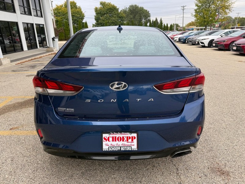 Hyundai Sonata Vehicle Image 06