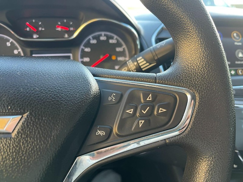 Chevrolet Cruze Vehicle Image 17