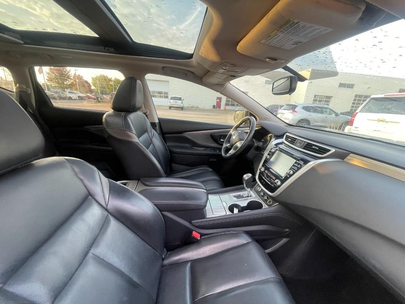 Nissan Murano Vehicle Image 04