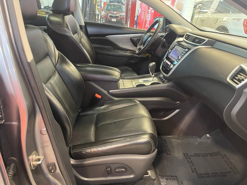 Nissan Murano Vehicle Image 06