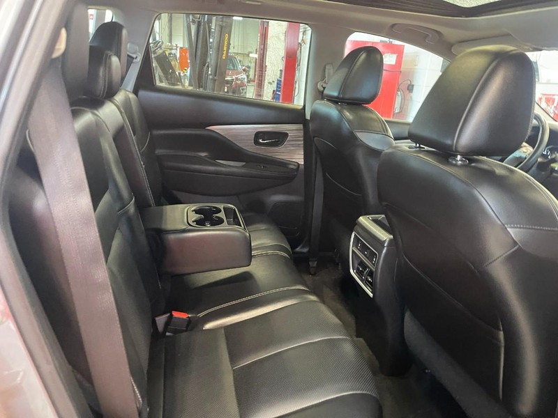 Nissan Murano Vehicle Image 08