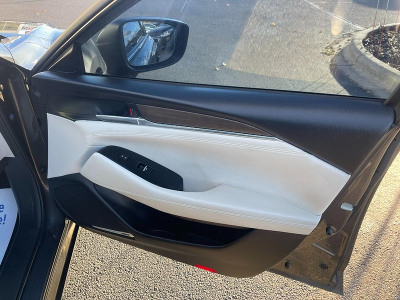 Mazda MAZDA6 Vehicle Image 08