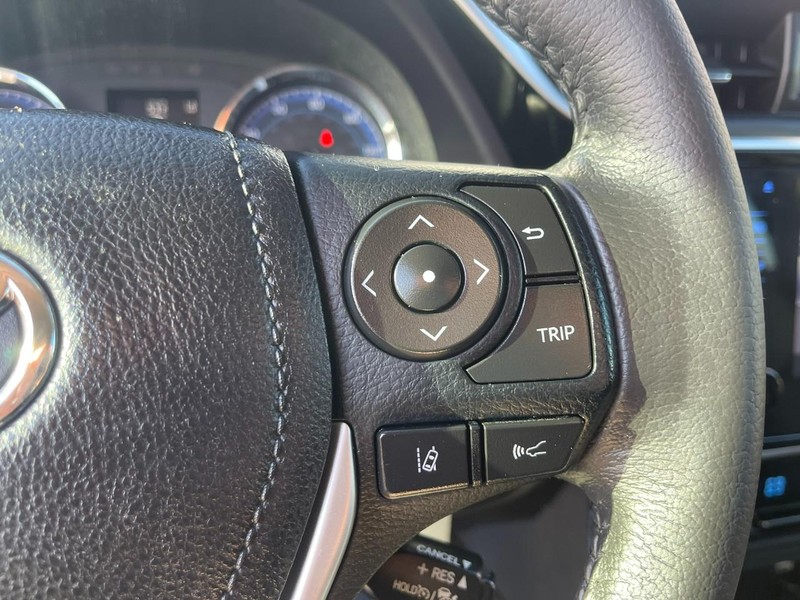 Toyota Corolla Vehicle Image 19