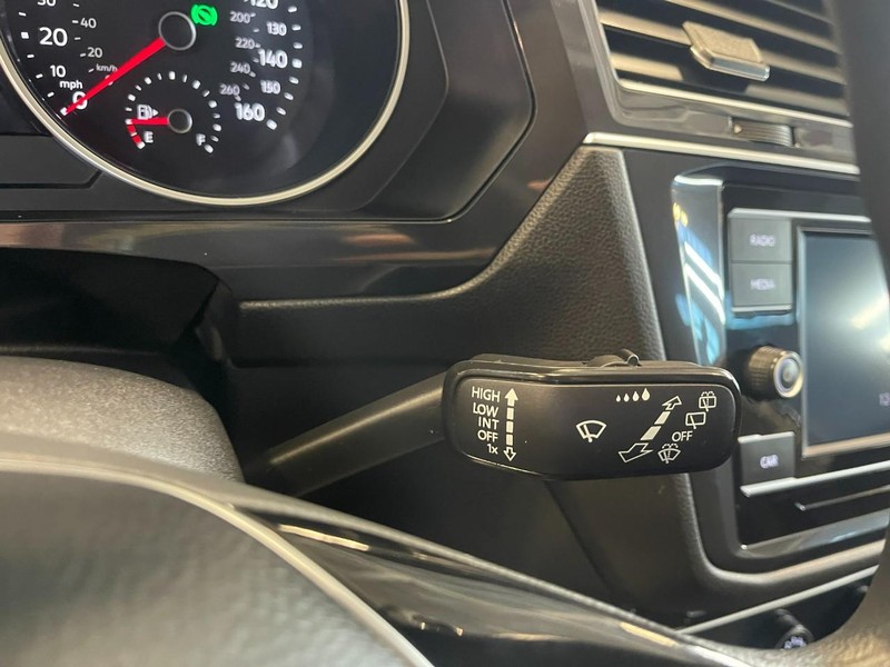 Volkswagen Tiguan Vehicle Image 19