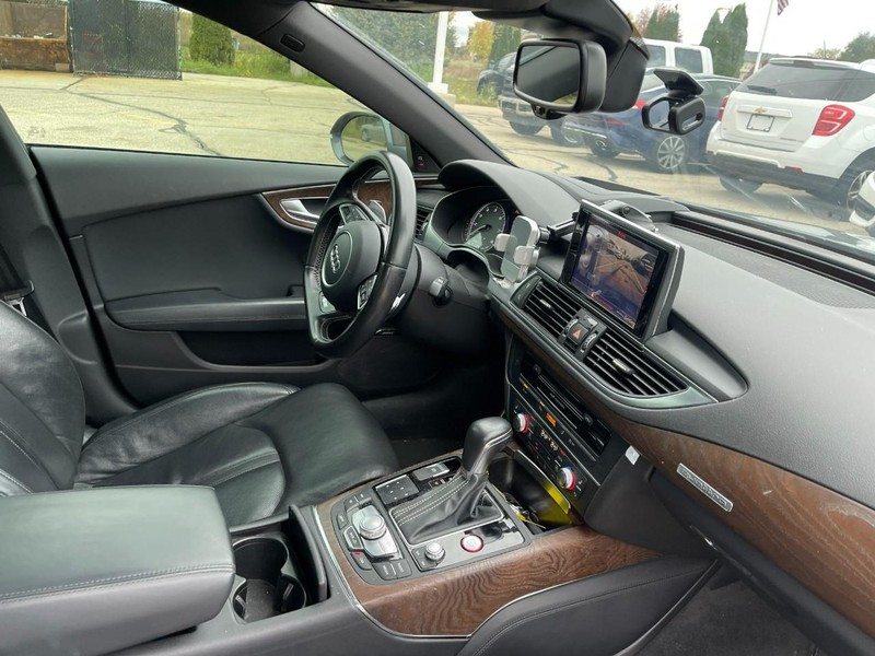 Audi S7 Vehicle Image 02