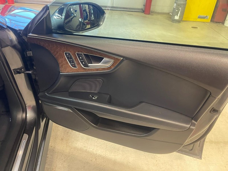 Audi S7 Vehicle Image 07