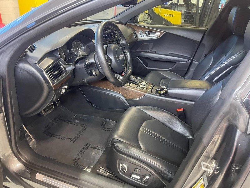 Audi S7 Vehicle Image 16