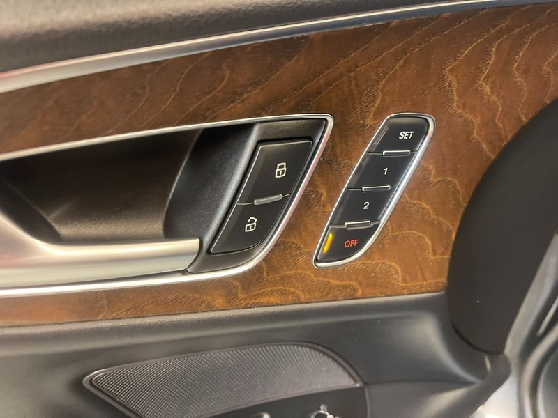 Audi S7 Vehicle Image 18