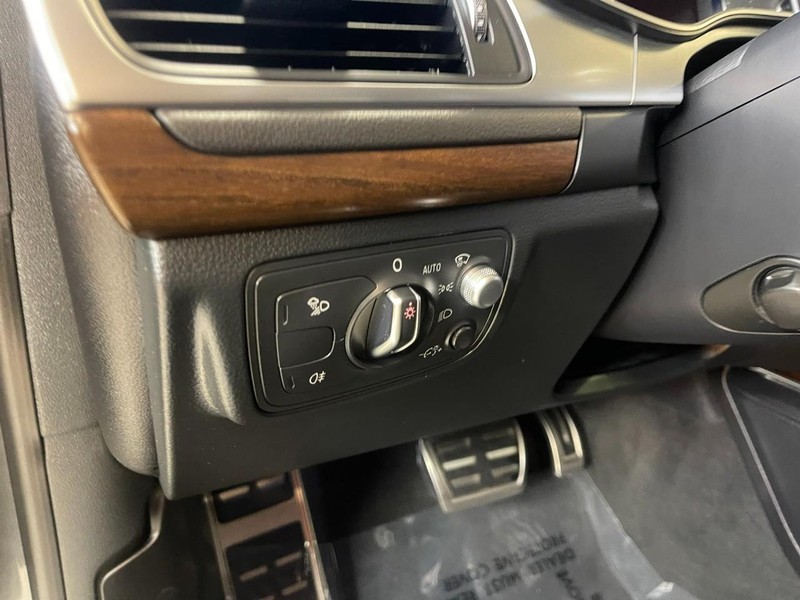 Audi S7 Vehicle Image 20