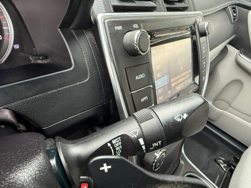 Toyota Camry Vehicle Image 20