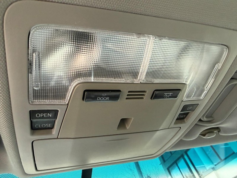 Toyota Camry Vehicle Image 28