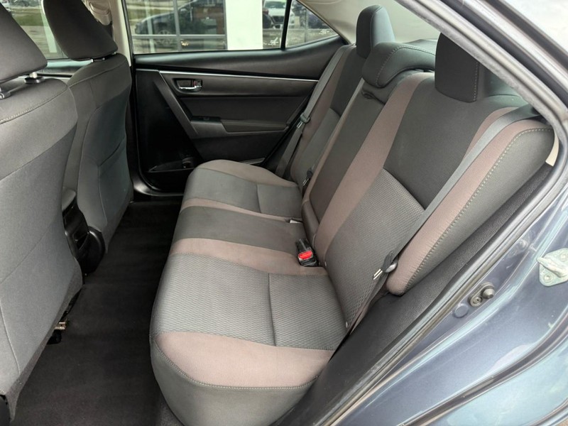 Toyota Corolla Vehicle Image 11