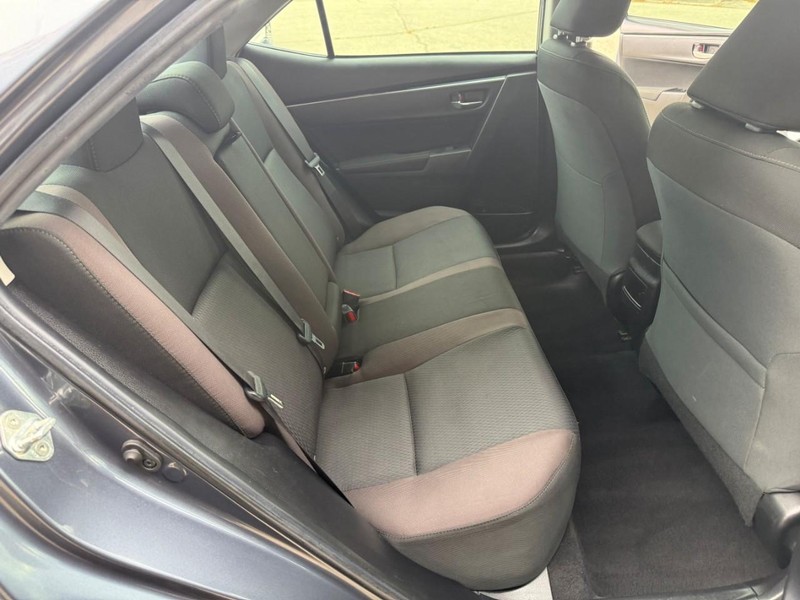 Toyota Corolla Vehicle Image 13