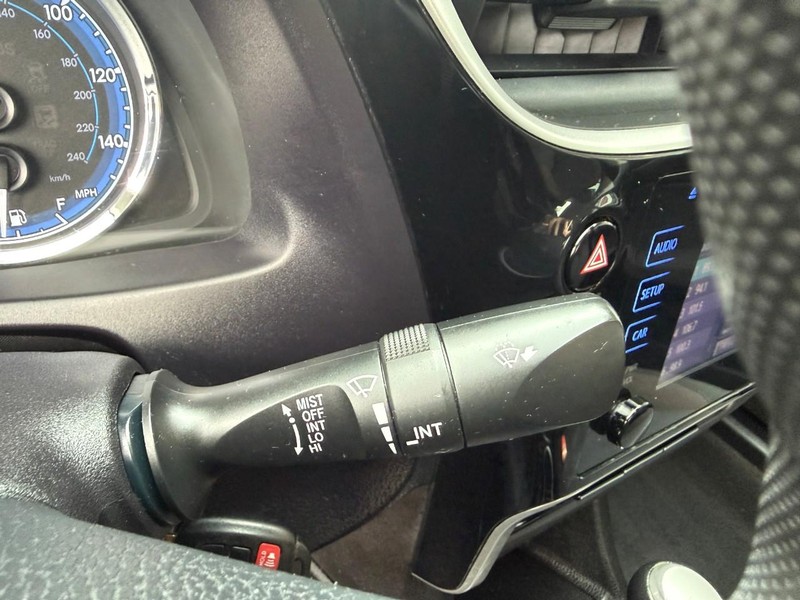 Toyota Corolla Vehicle Image 21