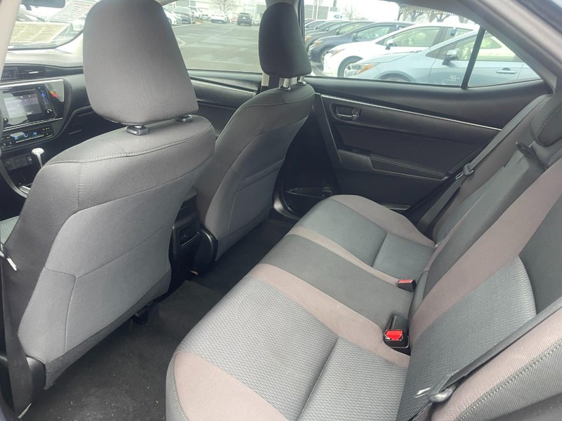 Toyota Corolla Vehicle Image 09