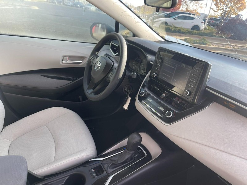 Toyota Corolla Vehicle Image 05