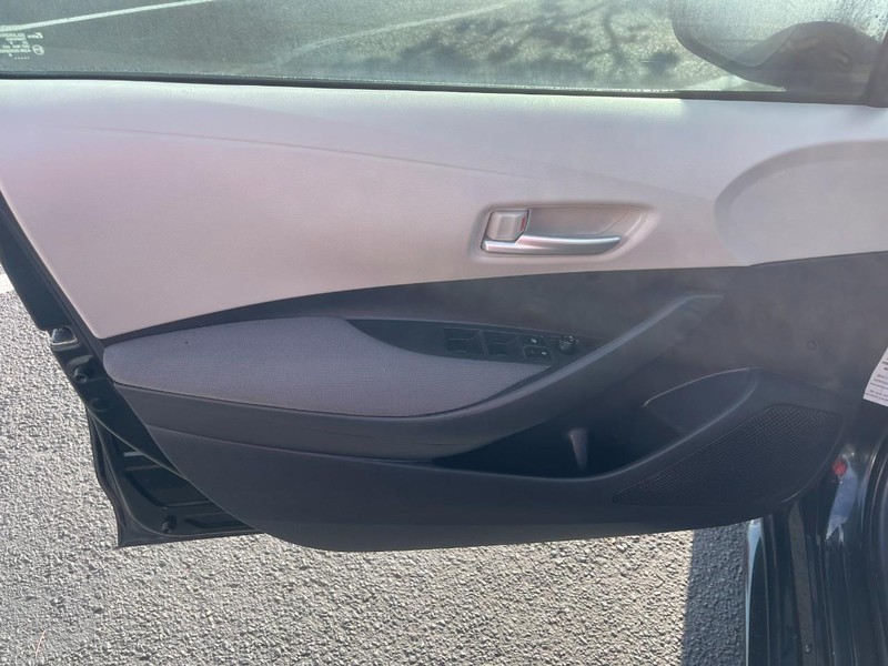 Toyota Corolla Vehicle Image 11