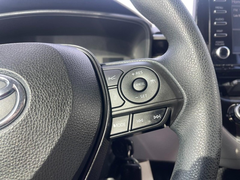 Toyota Corolla Vehicle Image 15