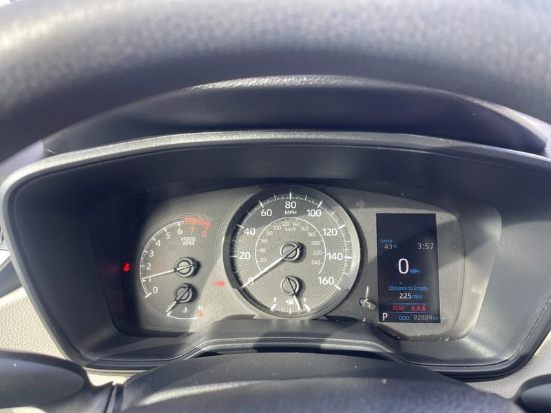 Toyota Corolla Vehicle Image 18