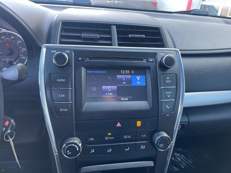 Toyota Camry Vehicle Image 27