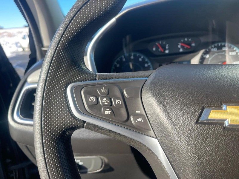 Chevrolet Equinox Vehicle Image 18