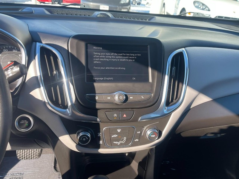 Chevrolet Equinox Vehicle Image 23